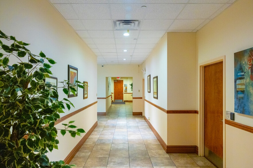 More Photos Of 202-206 Pegasus Ave, Northvale Warehouse For Lease