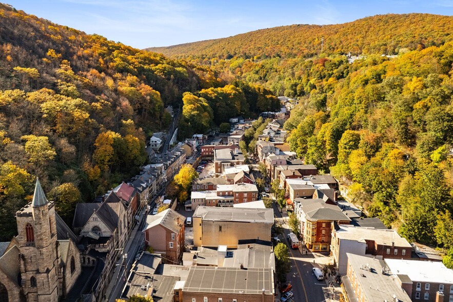 More Photos Of 23-25 Race St, Jim Thorpe Hospitality For Sale