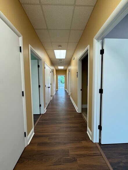 More Photos Of 603A Omni Dr, Hillsborough Medical For Sale