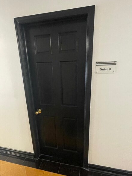 More Photos Of 60 S Main St, New City Medical For Lease