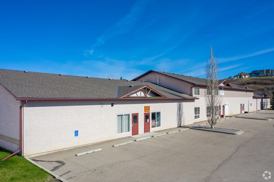 Primary Photo Of 109 Stockton Pt, Okotoks Coworking Space