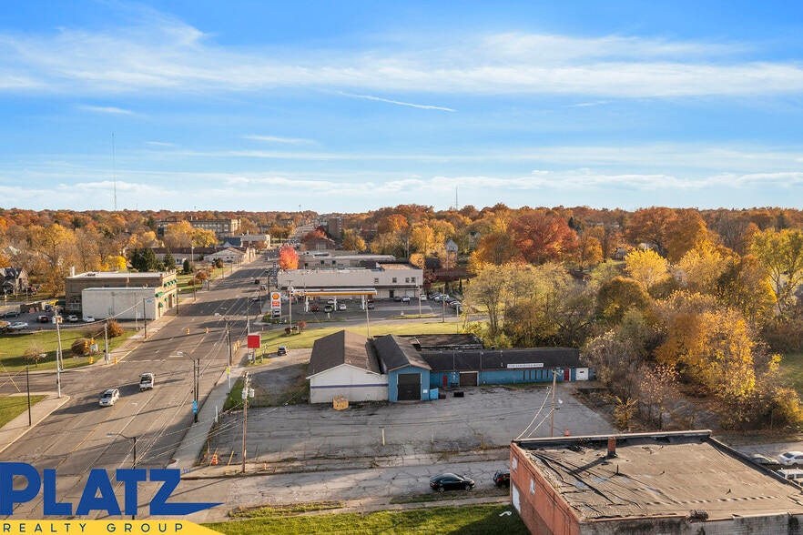 More Photos Of 1410 Market St, Youngstown General Retail For Lease