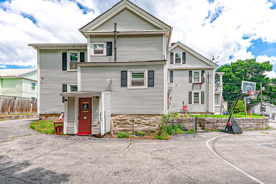 More Photos Of 16 Granite, Nashua Apartments For Sale
