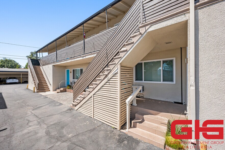 More Photos Of 31 N Parkwood Ave, Pasadena Apartments For Sale