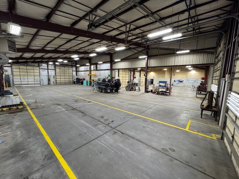 More Photos Of 9403 E 40 Hwy, Independence Warehouse For Sale