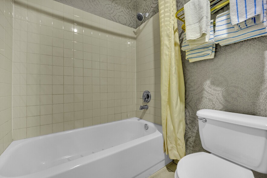 More Photos Of 2855 Fremont St, Las Vegas Hotel For Sale