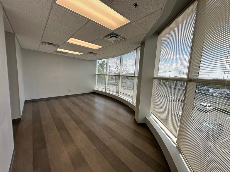 More Photos Of 5380 Hickory Hollow Pky, Nashville Medical For Lease