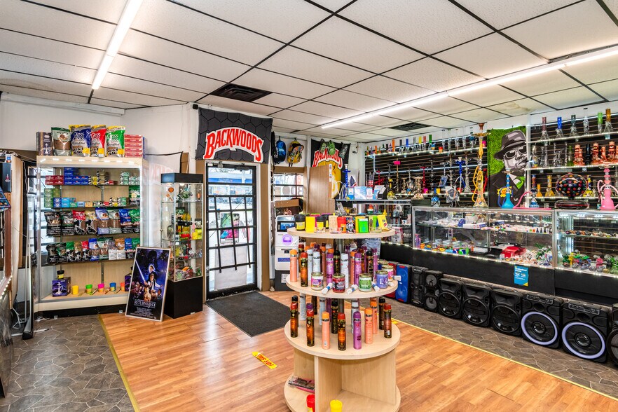 More Photos Of 534 S Smithville Rd, Dayton Storefront For Sale