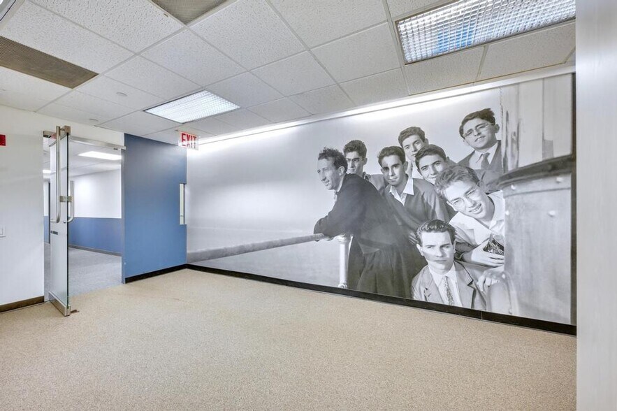 More Photos Of 125 Maiden Ln, New York Medical For Sale