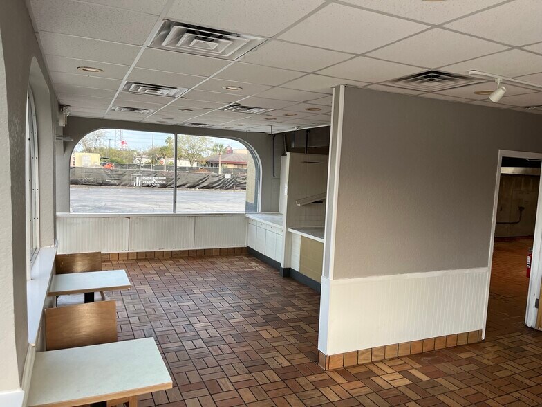 More Photos Of 2515 County Rd 208, Saint Augustine Fast Food For Lease