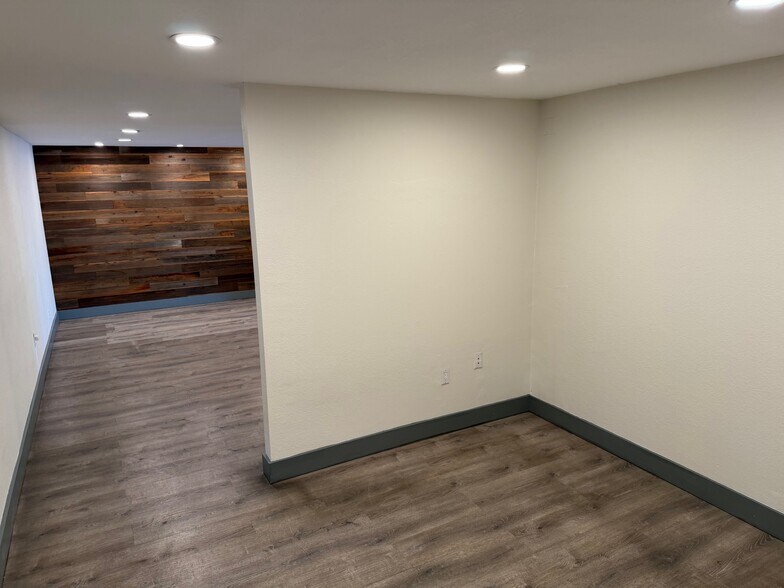 More Photos Of 6939 Power Inn Rd, Sacramento Warehouse For Sale