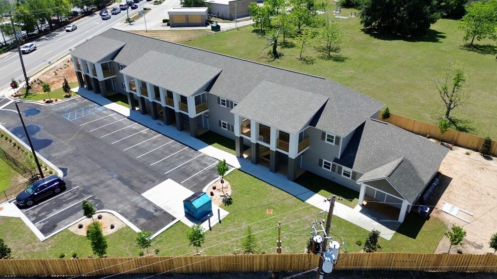 Primary Photo Of 1604 Lankford Dr, Valdosta Apartments For Sale