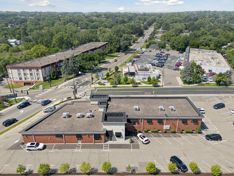 More Photos Of 4420 Valley View Rd, Edina Office For Lease