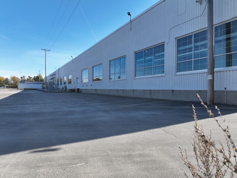 More Photos Of 4265 N 30th St, Milwaukee Industrial For Sale