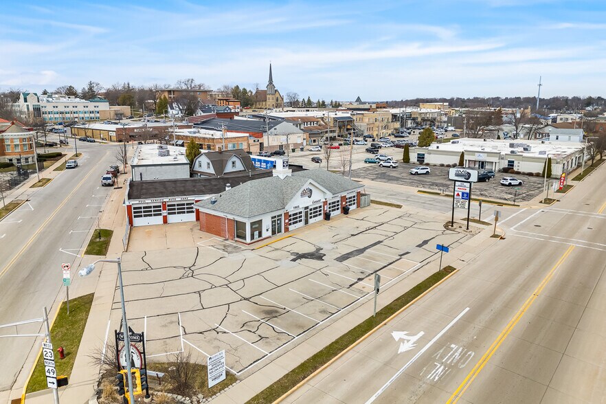 More Photos Of 400 Blackburn St, Ripon Specialty For Sale