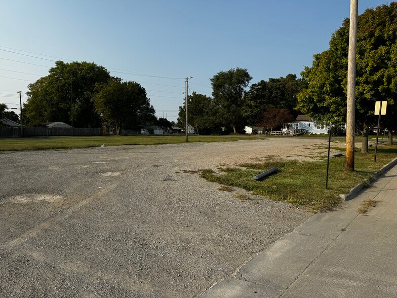 More Photos Of 1200 N Logan St, Lincoln Unknown For Lease