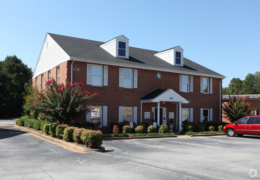 More Photos Of 4327 Mundy Mill Rd, Oakwood Office Residential For Sale