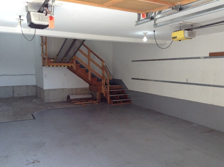 More Photos Of 808-810 6th St S, Kirkland Office Residential For Lease