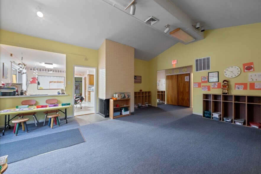 More Photos Of 123 W Main St, Trappe Medical For Sale