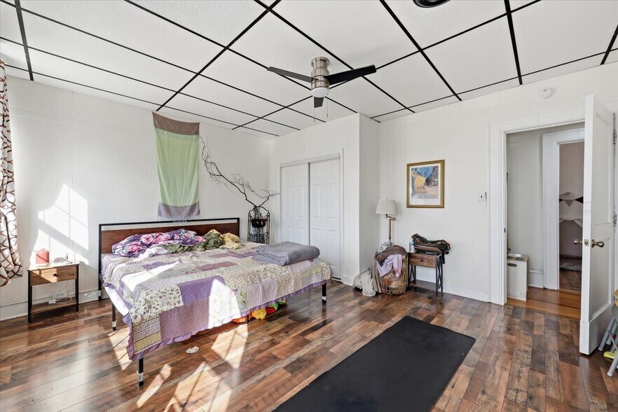 More Photos Of 1707 Washington Blvd, Easton Storefront Retail Residential For Sale