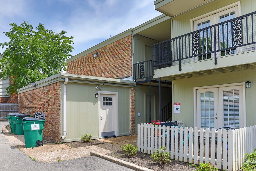 More Photos Of 207 S Barksdale St, Memphis Apartments For Sale