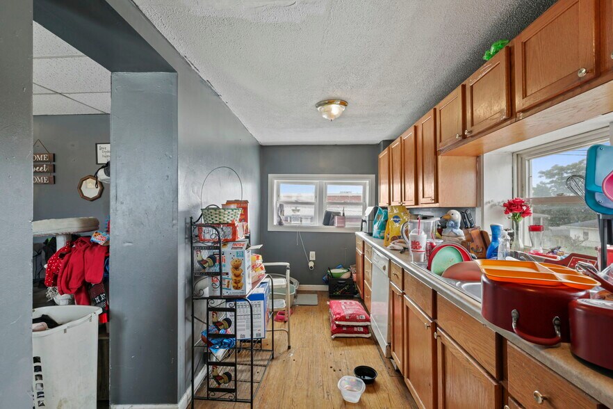 More Photos Of 201 Main St, Beech Grove Storefront Retail Residential For Sale