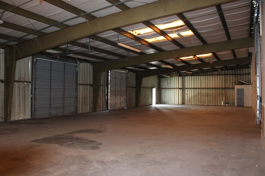 More Photos Of 1400 L and R Industrial Blvd, Tarpon Springs Unknown For Lease