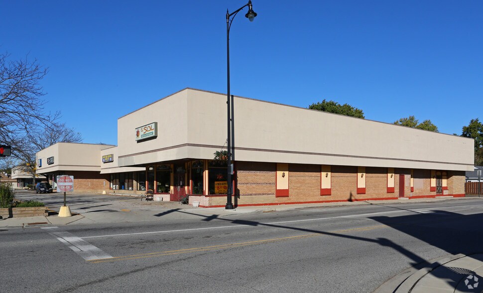 More Photos Of 6000-6030 Dempster St, Morton Grove Storefront For Lease