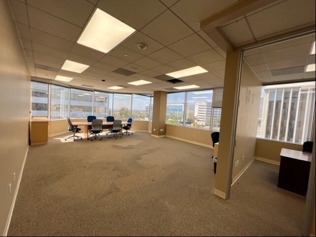 More Photos Of 600 N Brand Blvd, Glendale Medical For Lease