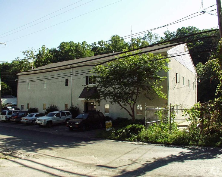 Primary Photo Of 630 S Ridley Creek Rd, Media Loft Creative Space For Lease