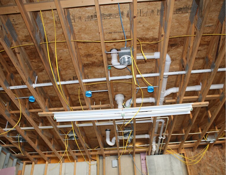 More Photos Of 7840 Camargo Rd, Cincinnati General Retail For Sale