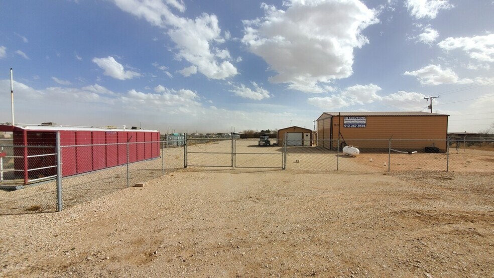 More Photos Of 16139 W 39th St, Odessa Warehouse For Lease