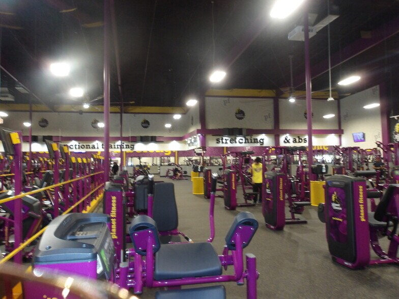 More Photos Of 1222 Dixieland Rd, Harlingen Storefront Retail Office For Lease