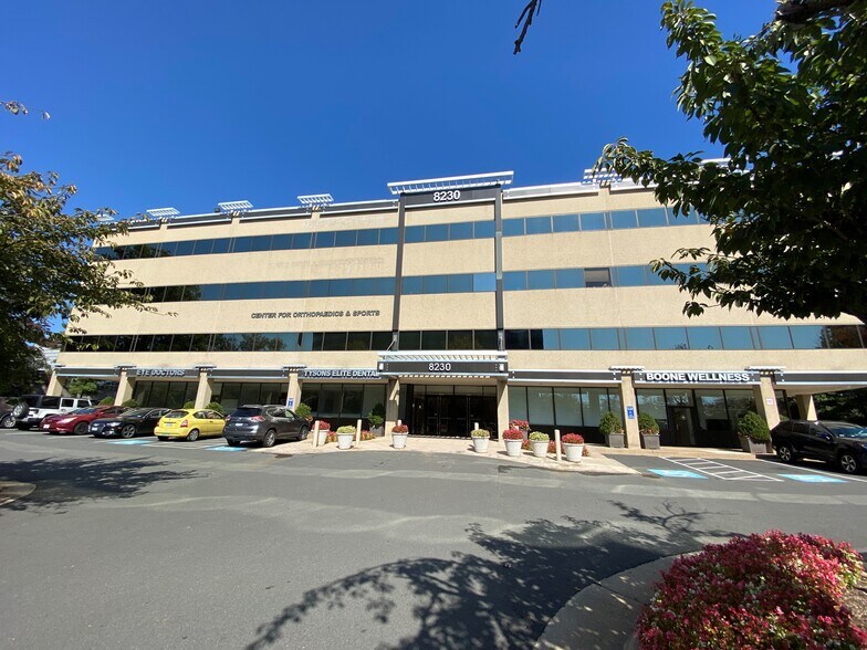 More Photos Of 8230 Boone Blvd, Vienna Office For Lease