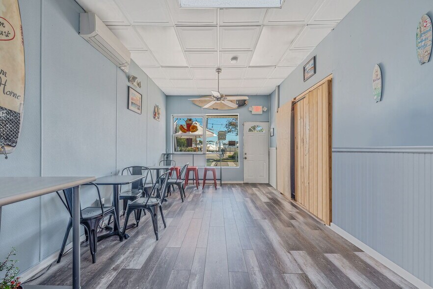 More Photos Of 504 Fire Island Ave, Babylon Flex For Sale