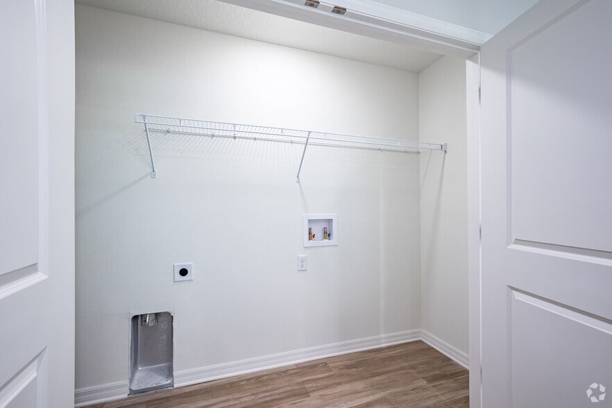 More Photos Of 3821 SW 43rd Ct, Ocala Apartments For Sale