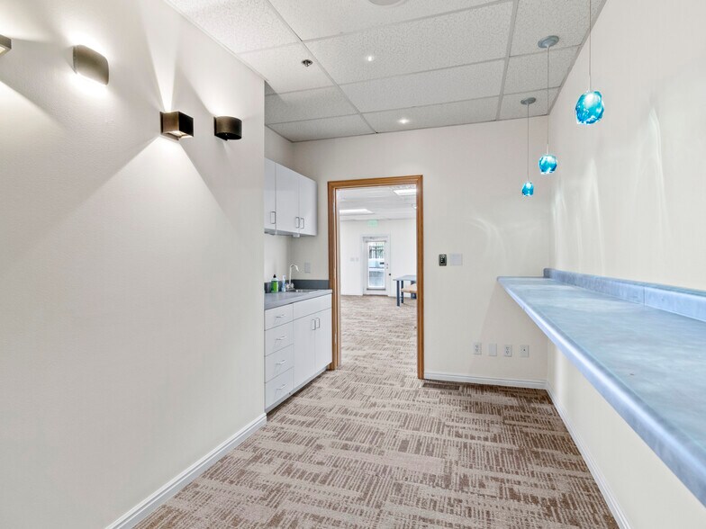 More Photos Of 4070-4084 S 300 W, Salt Lake City Light Manufacturing For Lease