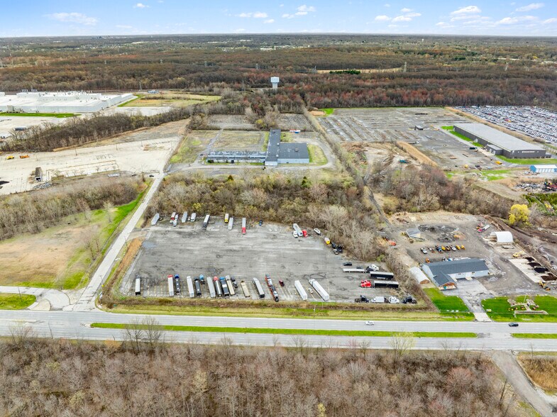 More Photos Of 7451 Terminal Dr, Lorain Truck Terminal For Lease