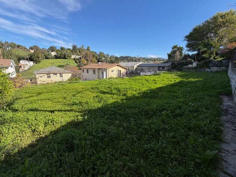 More Photos Of , Los Angeles Unknown For Sale