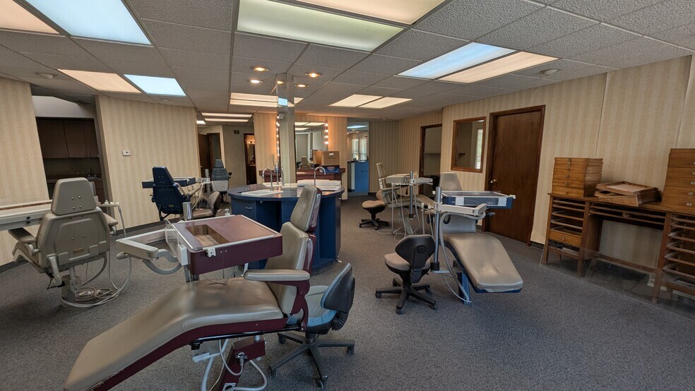 More Photos Of 1201 Lincolnway W, Mishawaka Medical For Sale