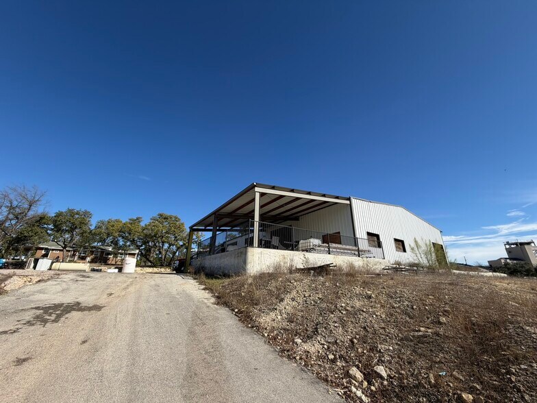 More Photos Of 9313 Circle Dr, Austin Industrial For Sale