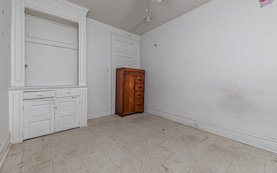 More Photos Of 830-840 Linden Ave, East Pittsburgh General Retail For Sale