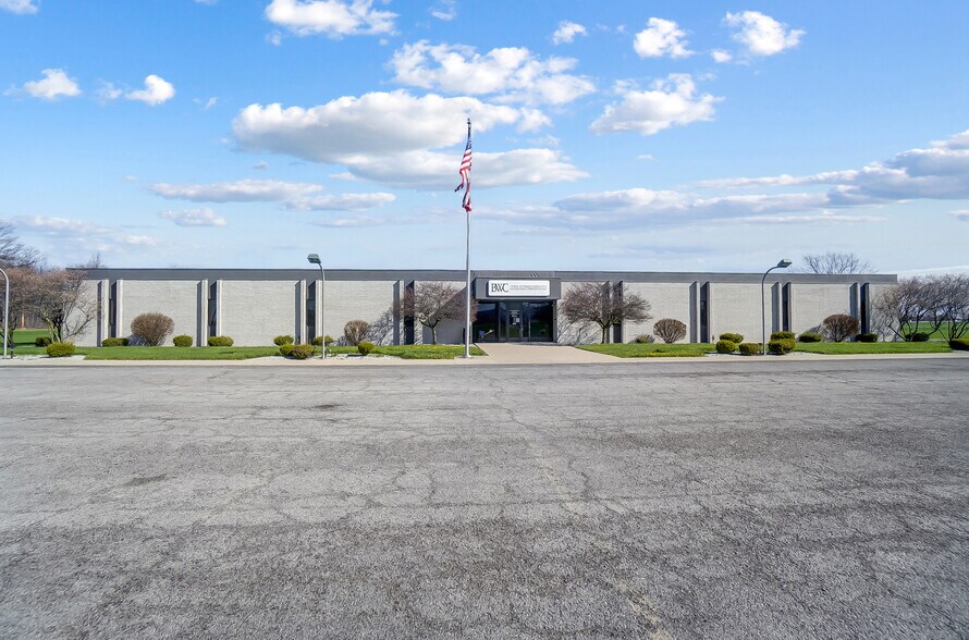 More Photos Of 2025 E 4th St, Lima Light Manufacturing For Sale