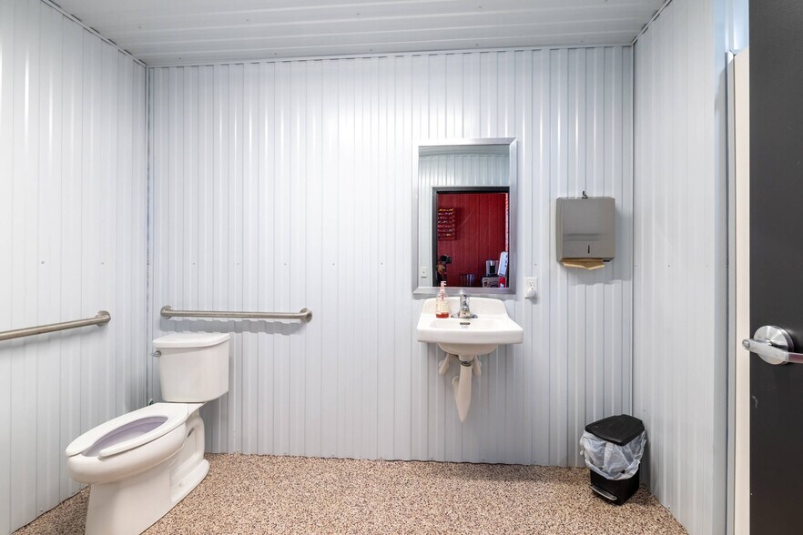 More Photos Of 663 Valerie Avenue 419-420, Hudson Self Storage For Sale