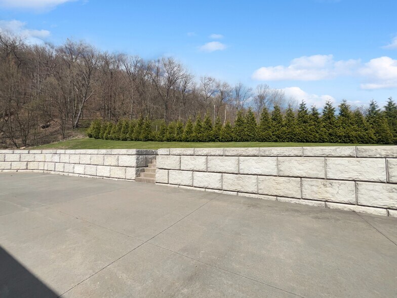 More Photos Of 794 Claremont Ave, Tamaqua General Retail For Sale