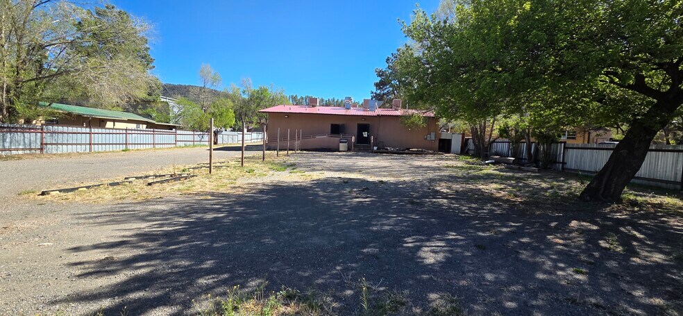 More Photos Of 382 Sudderth Dr, Ruidoso General Retail For Lease