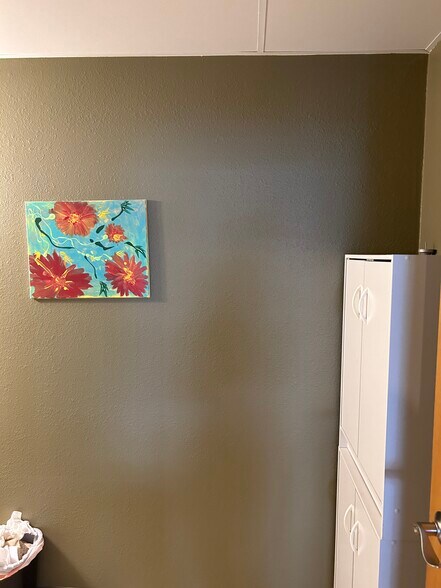 More Photos Of 2881 Commerce Park Dr, Madison Light Manufacturing For Lease