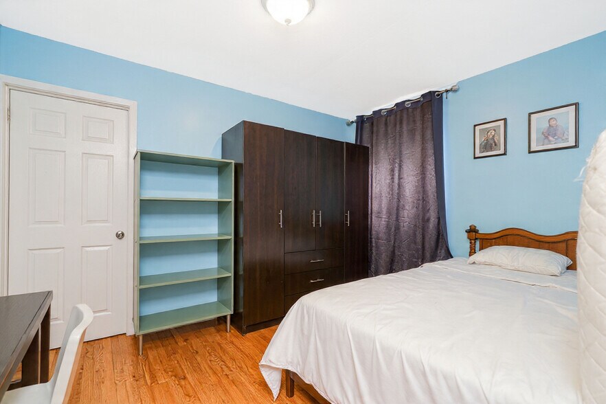 More Photos Of 2579 Cropsey Ave, Brooklyn Storefront Retail Residential For Sale
