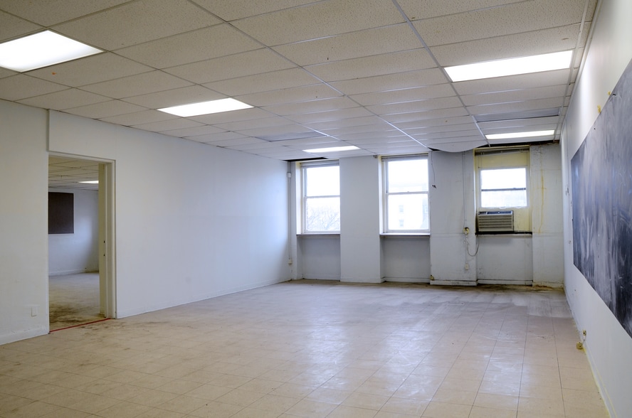 More Photos Of 2200 Prospect Ave E, Cleveland Office For Lease