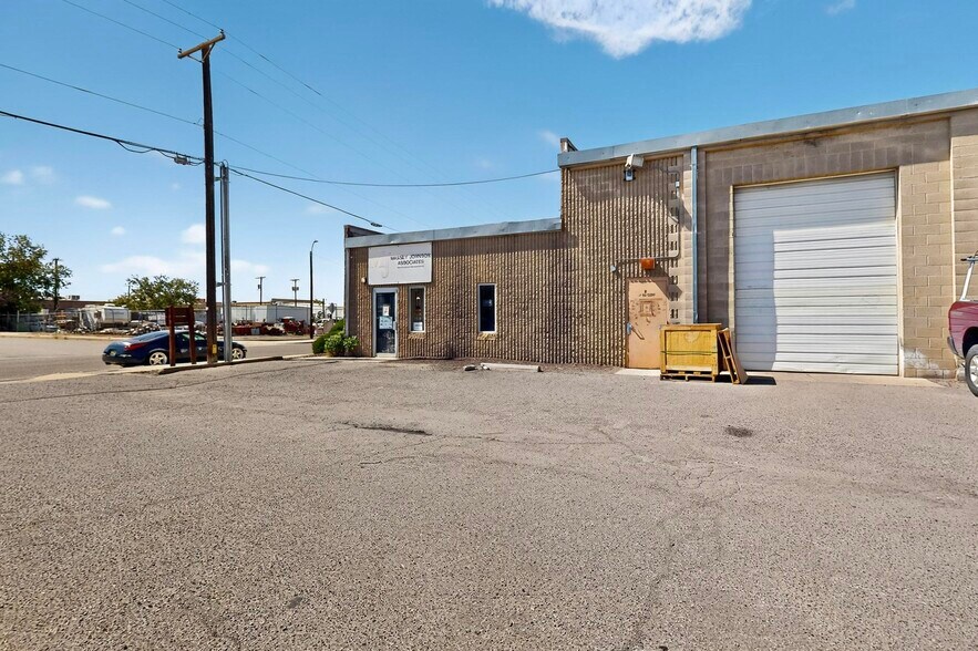 More Photos Of 2105 Aztec Rd NE, Albuquerque Warehouse For Sale